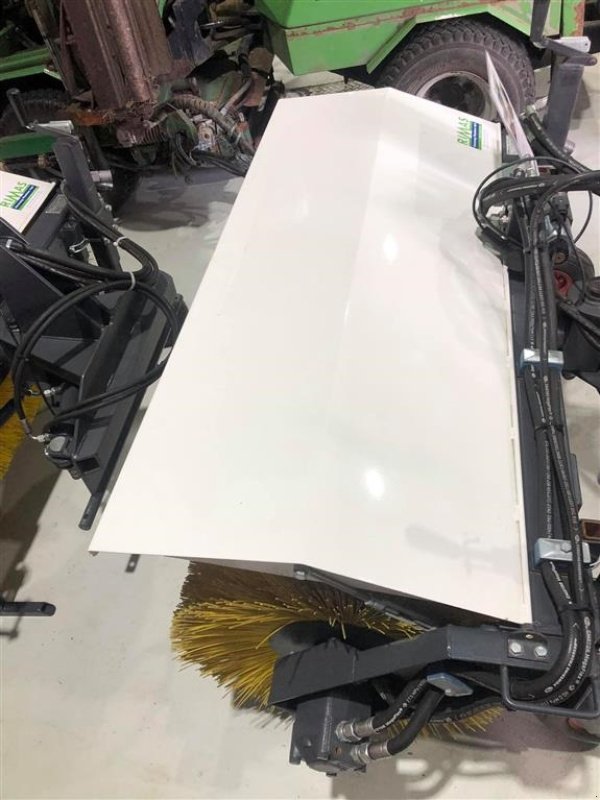 Anbaukehrmaschine des Typs Sonstige Ny Rimas fejemaskine hydraulisk, Gebrauchtmaschine in Brønderslev (Bild 11)