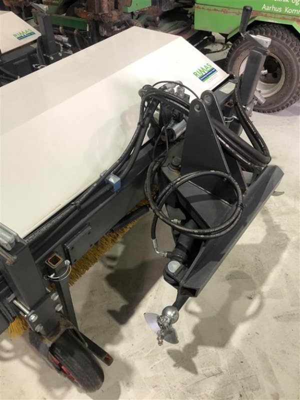 Anbaukehrmaschine des Typs Sonstige Ny Rimas fejemaskine hydraulisk, Gebrauchtmaschine in Brønderslev (Bild 10)