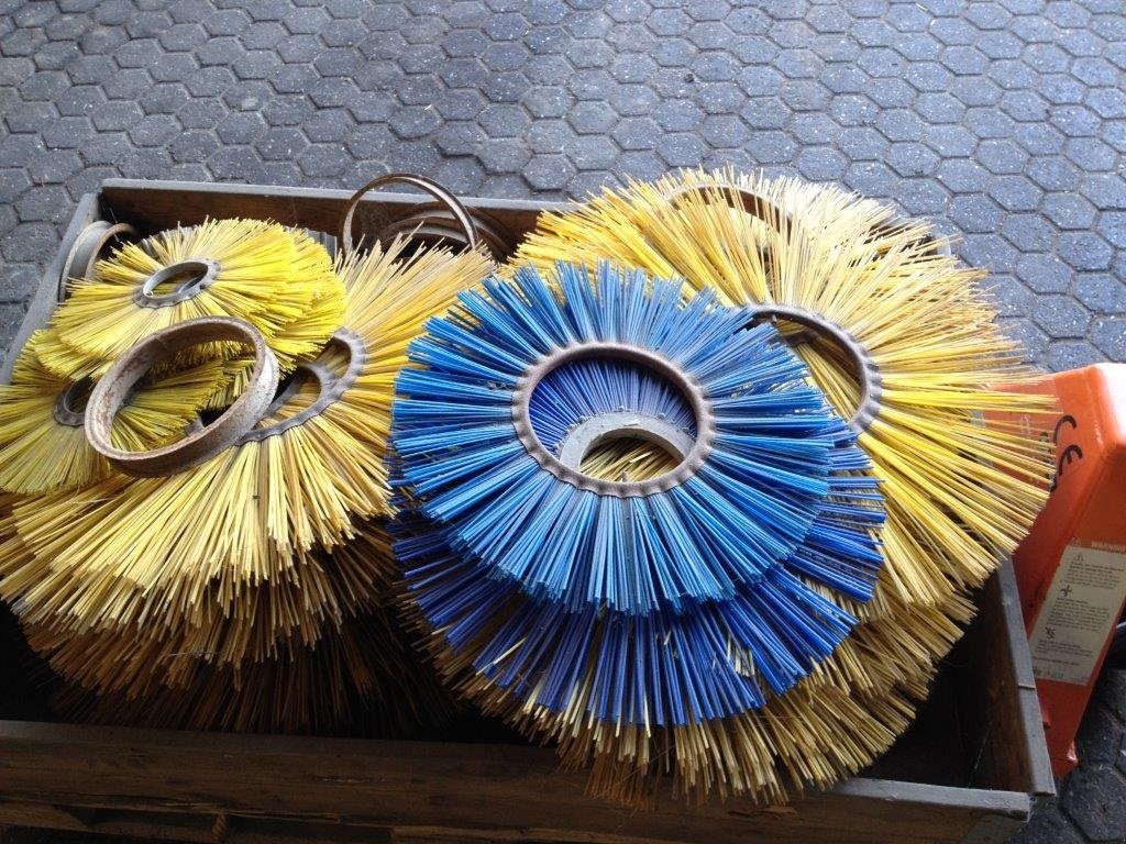 Anbaukehrmaschine des Typs Sonstige Palle m. børster, Gebrauchtmaschine in Tinglev (Bild 1)