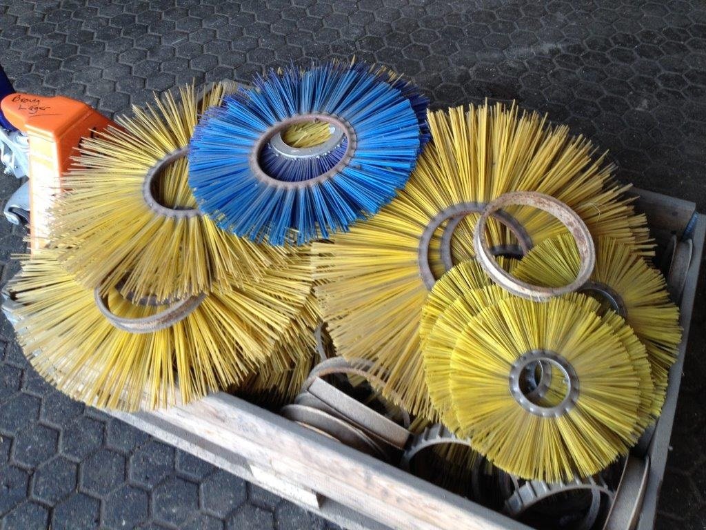 Anbaukehrmaschine des Typs Sonstige Palle m. børster, Gebrauchtmaschine in Tinglev (Bild 2)