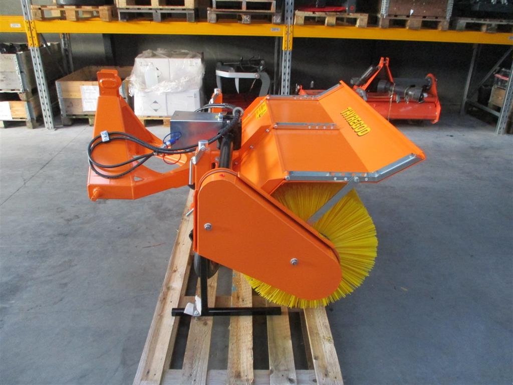 Anbaukehrmaschine typu Thyregod TK 1600 Komplet med kraftoverføringsaksel og hydraulisk sving, Gebrauchtmaschine v Lintrup (Obrázek 2)