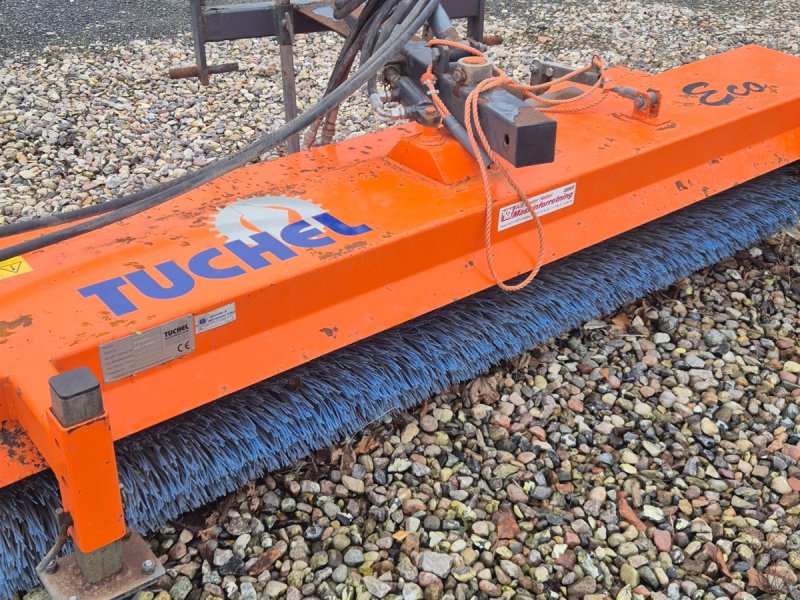 Anbaukehrmaschine des Typs Tuchel eco230h eco230h, Gebrauchtmaschine in Middelfart (Bild 1)