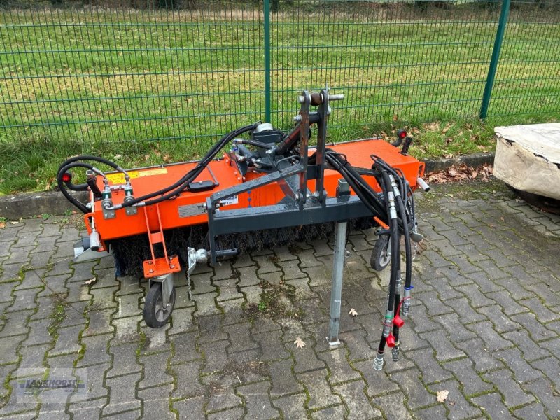 Anbaukehrmaschine tipa Tuchel PLUS 590, Gebrauchtmaschine u Wiefelstede-Spohle