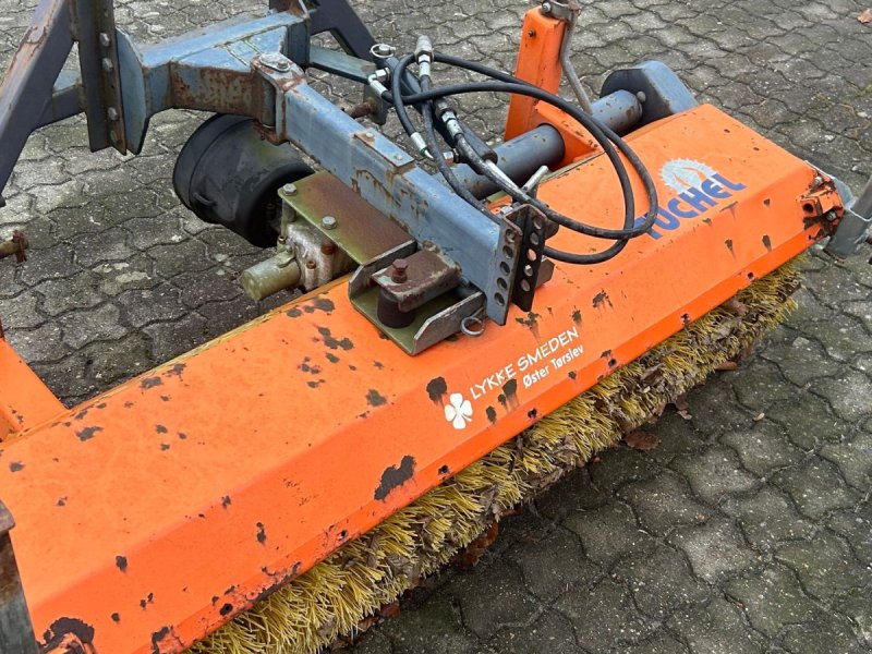 Anbaukehrmaschine of the type Tuchel ZKM135, Gebrauchtmaschine in Suldrup (Picture 1)