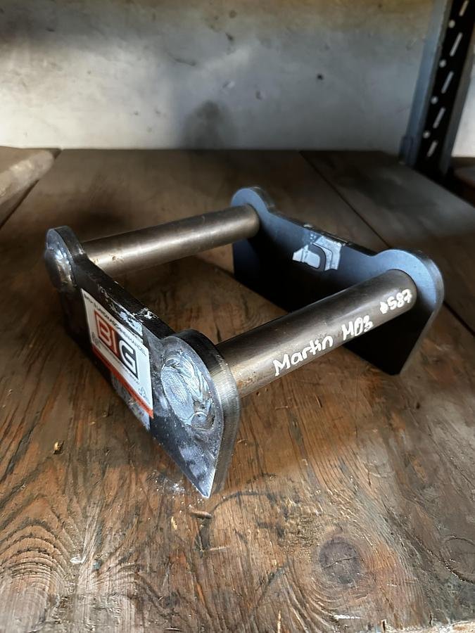 Anbauplatten des Typs Big Dutchman Anbauplatte mit Martin M3-Aufnahme, Neumaschine in Göpfritz an der Wild (Bild 2)