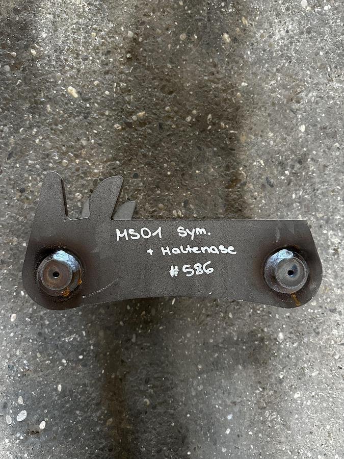 Anbauplatten des Typs Big Dutchman Anbauplatte mit MS01 Symlock Aufnahme, Neumaschine in Göpfritz an der Wild (Bild 3)