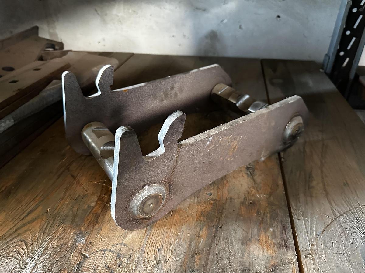 Anbauplatten Türe ait Big Dutchman Anbauplatte mit MS03 Symlock Aufnahme, Neumaschine içinde Göpfritz an der Wild (resim 3)