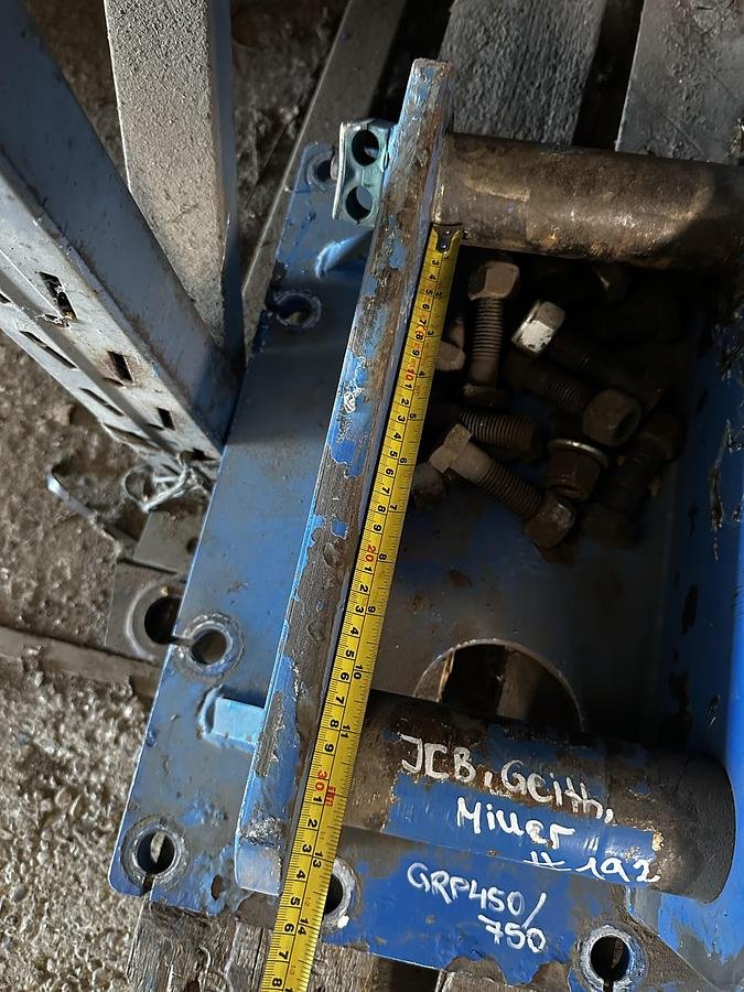Anbauplatten Türe ait Big Dutchman Anschraubplatte mit JCB / Miller / Geith Aufnahme, Neumaschine içinde Göpfritz an der Wild (resim 4)