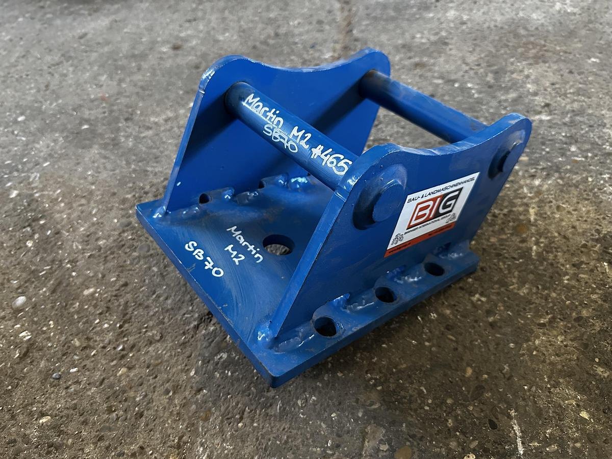 Anbauplatten des Typs Big Dutchman Anschraubplatte mit Martin M02 Aufnahme, Neumaschine in Göpfritz an der Wild (Bild 2)