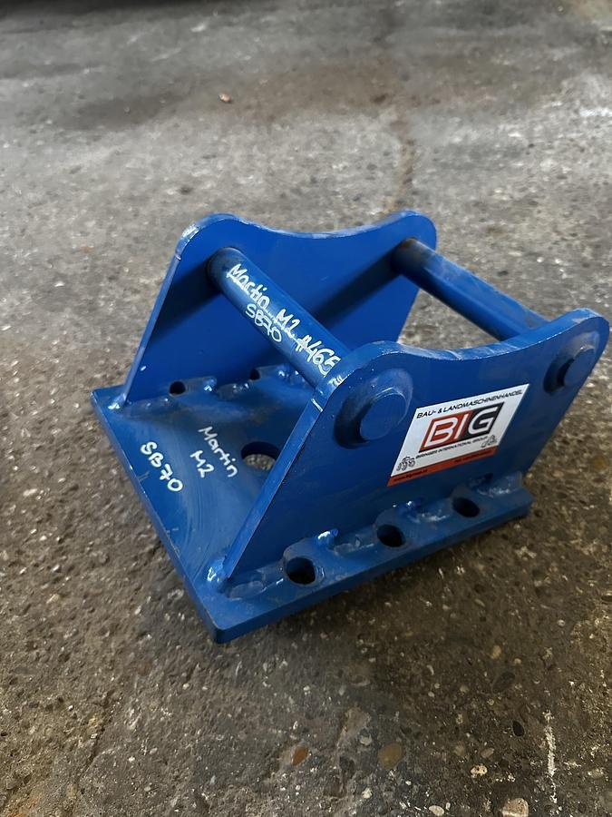 Anbauplatten des Typs Big Dutchman Anschraubplatte mit Martin M02 Aufnahme, Neumaschine in Göpfritz an der Wild (Bild 1)