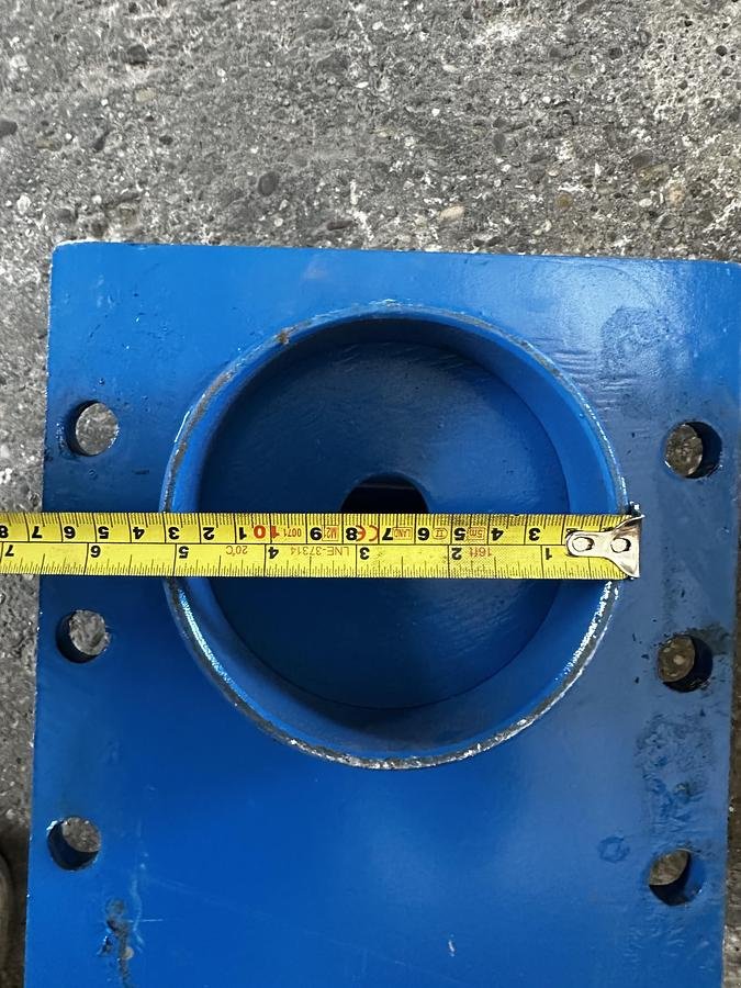 Anbauplatten des Typs Big Dutchman Anschraubplatte mit Martin M02 Aufnahme, Neumaschine in Göpfritz an der Wild (Bild 4)