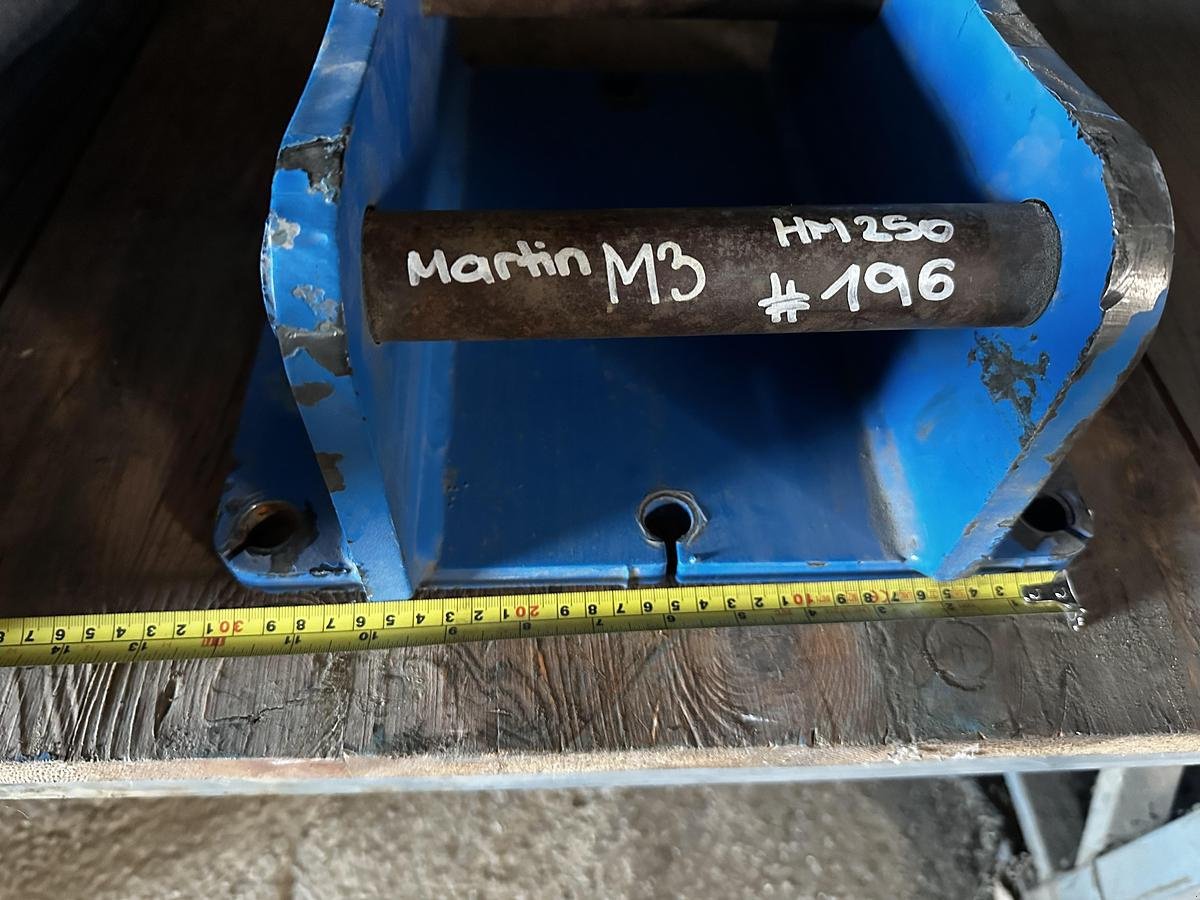 Anbauplatten Türe ait Big Dutchman Anschraubplatte mit Martin M3 Aufnahme, Neumaschine içinde Göpfritz an der Wild (resim 4)