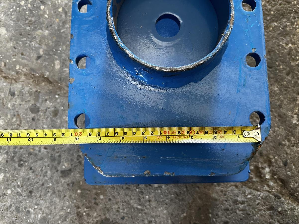 Anbauplatten des Typs Big Dutchman Anschraubplatte mit MS01 Aufnahme, Neumaschine in Göpfritz an der Wild (Bild 6)