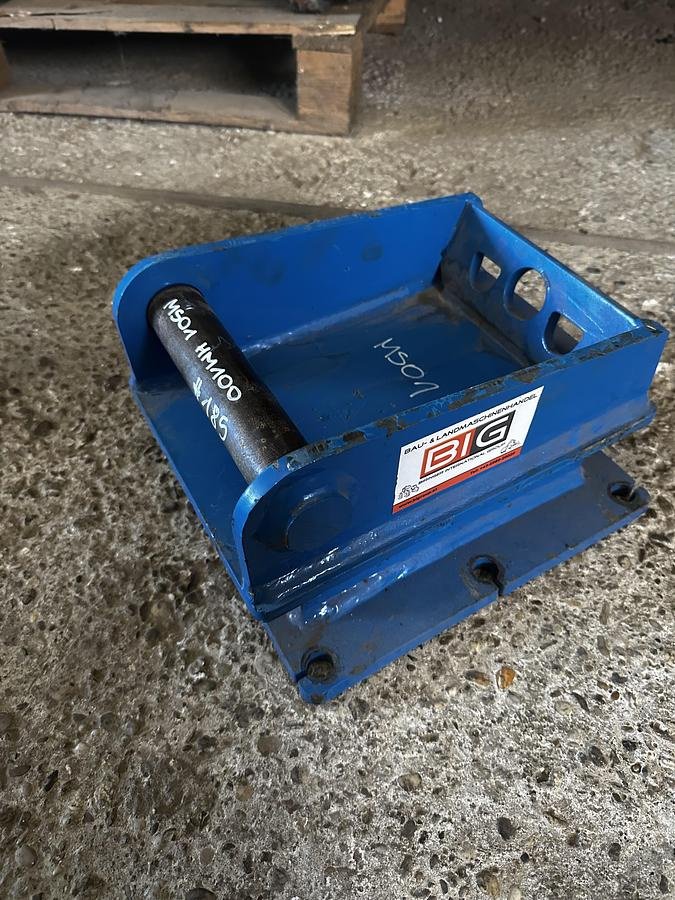 Anbauplatten des Typs Big Dutchman Anschraubplatte mit MS01 Aufnahme, Neumaschine in Göpfritz an der Wild (Bild 2)