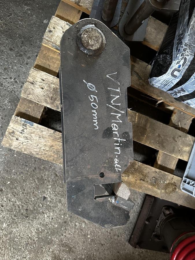 Anbauplatten des Typs Big Dutchman Anschweißteil mit VTN / Martin alt Aufnahme, Neumaschine in Göpfritz an der Wild (Bild 3)