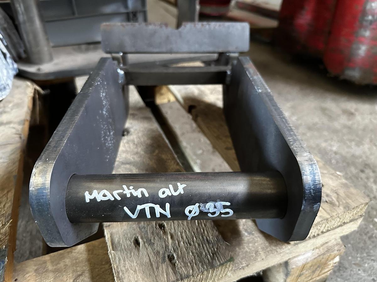 Anbauplatten typu Big Dutchman Anschweißteil mit VTN / Martin alt Aufnahme, Neumaschine v Göpfritz an der Wild (Obrázek 3)