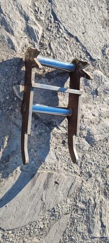 Anbauplatten des Typs Geel M3, Neumaschine in Göpfritz an der Wild (Bild 2)