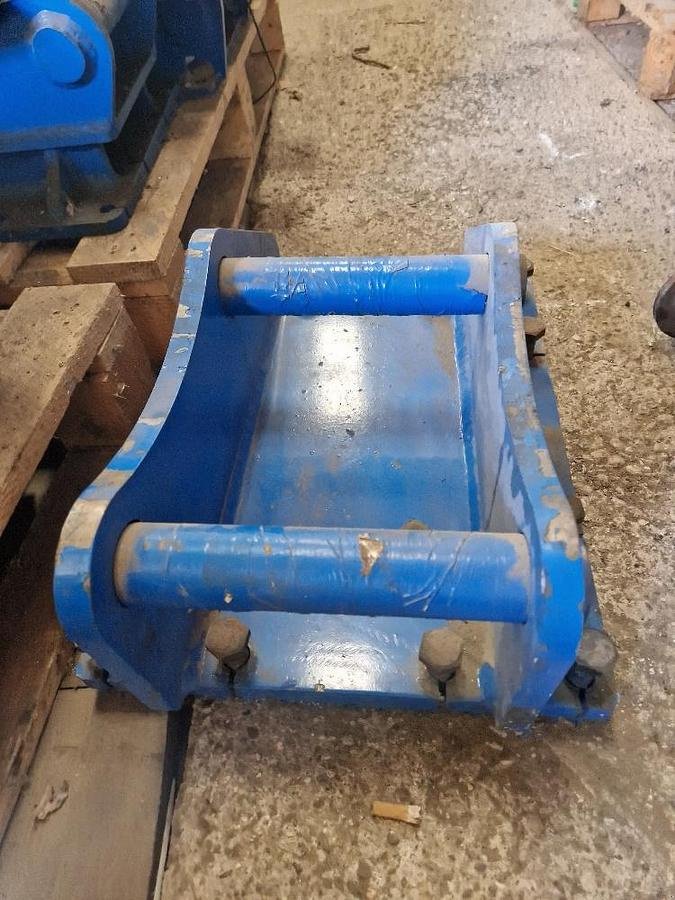 Anbauplatten des Typs Hammer Abbruch & Sortiergreifer Anschraubplatte zu  Mustang GRP450 GRP750 sowie Hammer GR45 GR75, Neumaschine in Göpfritz an der Wild (Bild 2)