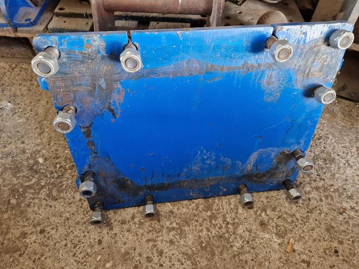 Anbauplatten des Typs Hammer Abbruch & Sortiergreifer Anschraubplatte zu  Mustang GRP450 GRP750 sowie Hammer GR45 GR75, Neumaschine in Göpfritz an der Wild (Bild 7)