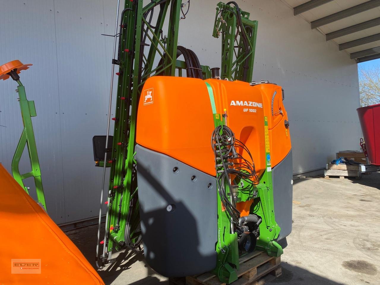 Anbauspritze des Typs Amazone UF 1002, Neumaschine in Tuntenhausen (Bild 5)