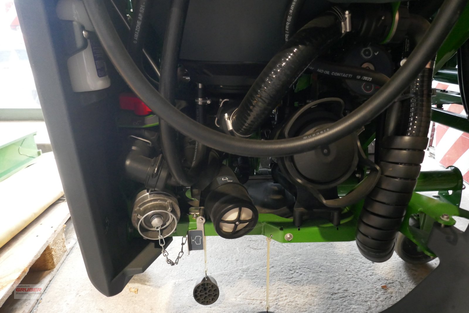 Anbauspritze of the type Amazone UF 1302 15m, Neumaschine in Dorfen (Picture 4)