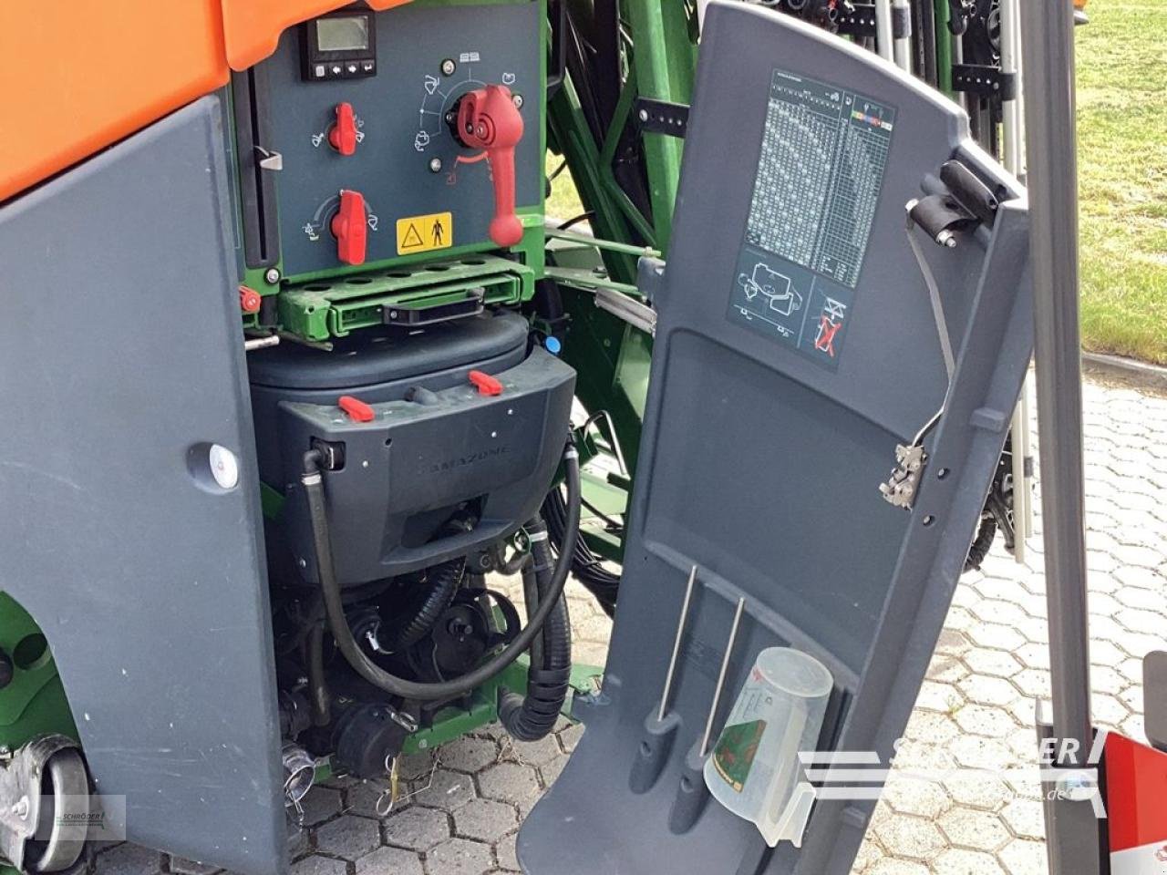 Anbauspritze of the type Amazone UF 2002 - TOP AUSSTATTUNG !, Gebrauchtmaschine in Norden (Picture 11)