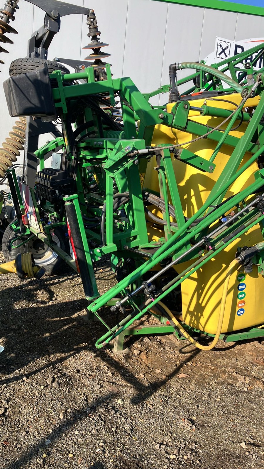 Anbauspritze des Typs John Deere 512, Gebrauchtmaschine in Itzehoe (Bild 3)