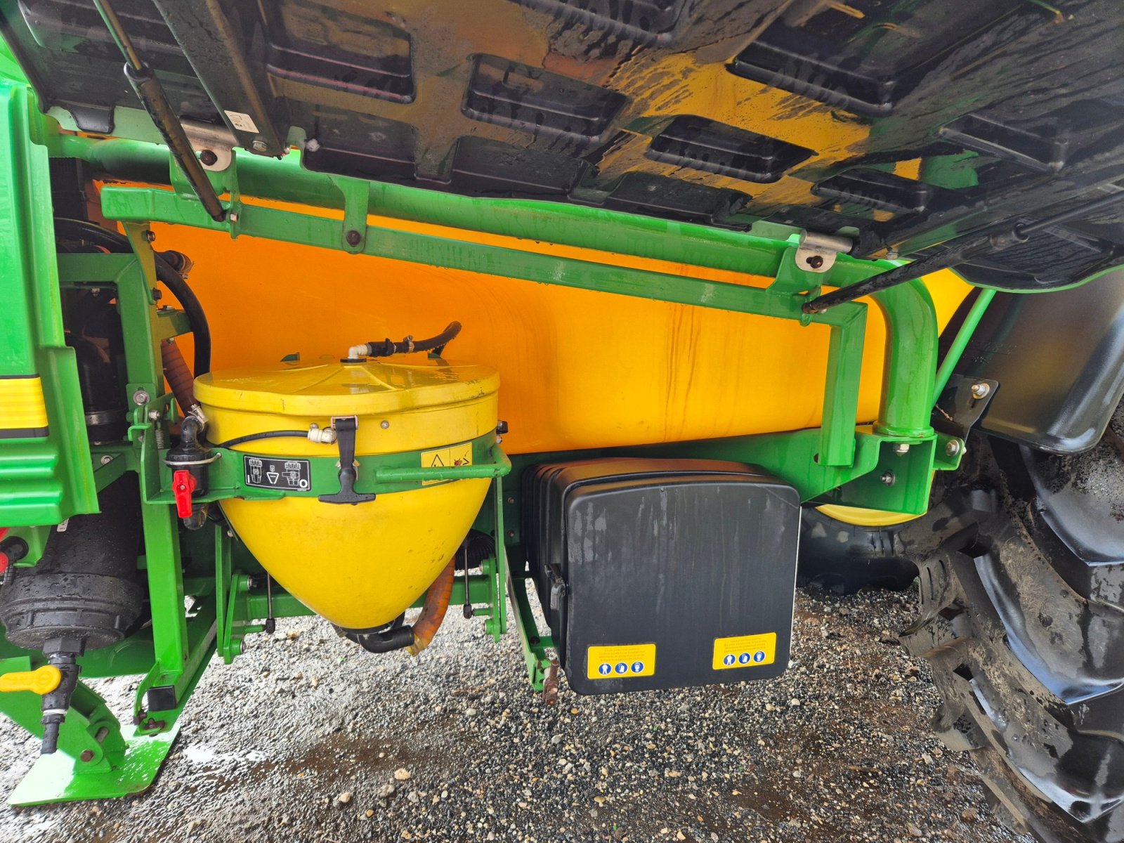 Anhänge-Gebläsespritze  des Typs John Deere R962I, Gebrauchtmaschine in Nagycenk (Bild 4)