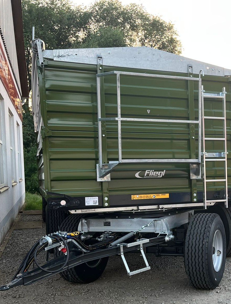 Anhänger des Typs Fliegl DK 180, Neumaschine in Aufhausen (Bild 5)