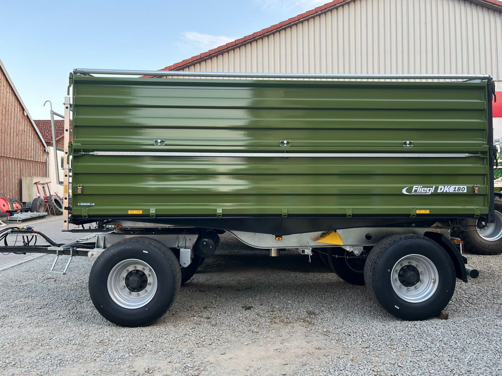 Anhänger des Typs Fliegl DK 180, Neumaschine in Aufhausen (Bild 10)