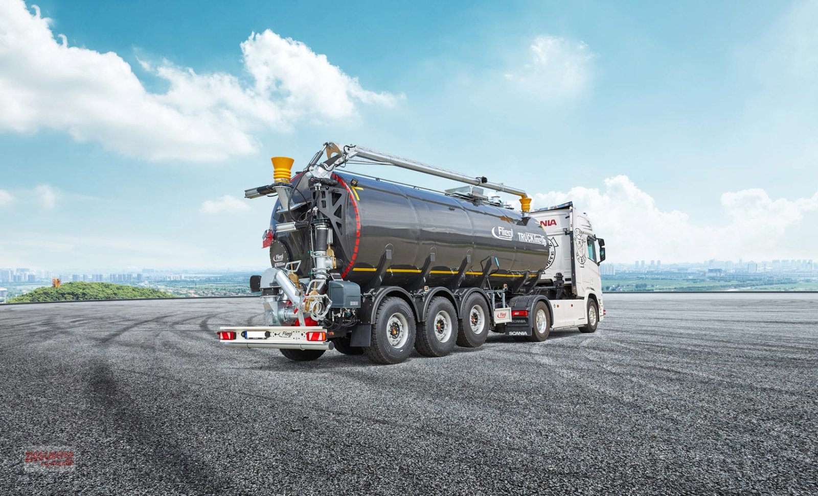 Anhänger typu Fliegl Satteltransportfass STF 30000, Neumaschine v Rottenburg a.d. Laaber (Obrázek 1)