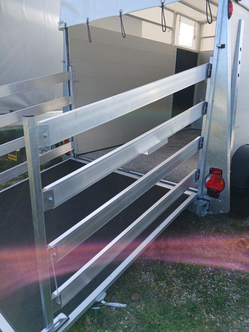 Anhänger des Typs Humbaur HTV 243016, Neumaschine in Lengnau (Bild 3)