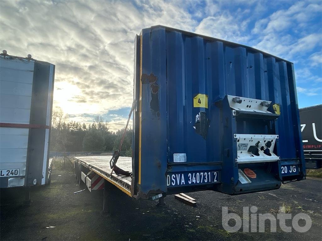 Anhänger Türe ait Krone SD, Gebrauchtmaschine içinde Düsseldorf (resim 2)