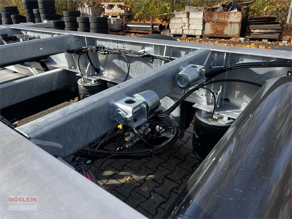 Anhänger of the type Möslein BDF Tandem- BDF- Wechselanhänger mit Ladebordwand, Gebrauchtmaschine in Schwebheim (Picture 6)