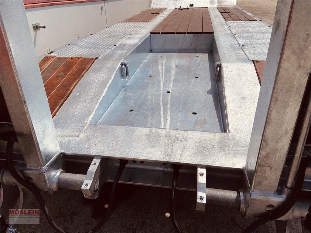 Anhänger del tipo Möslein T 4 VB F 4 Achs Tieflader- Anhänger, Neufahrzeug, Gebrauchtmaschine In Schwebheim (Immagine 7)