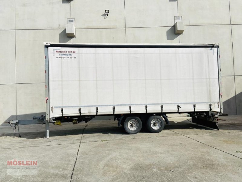 Anhänger Türe ait Möslein TP 11 Schwebheim Tandem- Schiebeplanenanhänger zu, Gebrauchtmaschine içinde Schwebheim