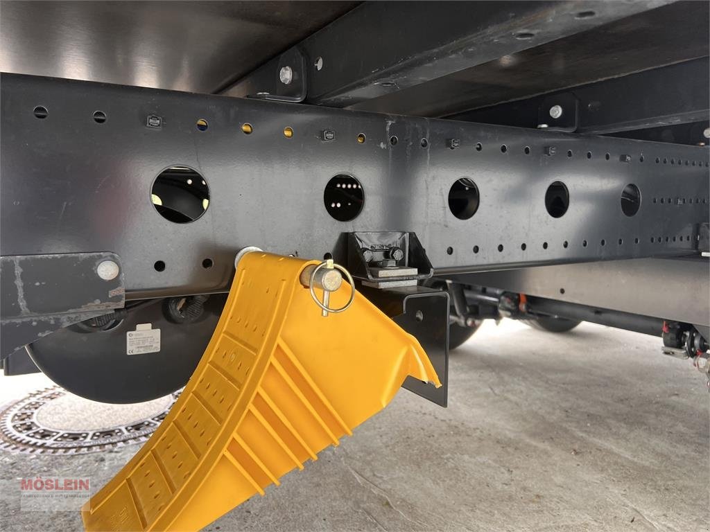 Anhänger des Typs Möslein TPS 105 D-L Planenanhänger, Ladebordwand + Durchl, Gebrauchtmaschine in Schwebheim (Bild 10)