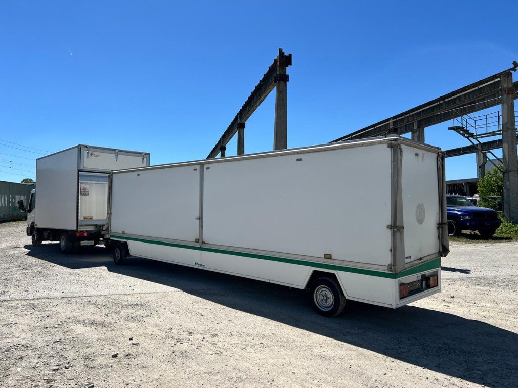 Anhänger des Typs Nissan Zugfahrzeug Nissan N400, Gebrauchtmaschine in Avenches (Bild 8)