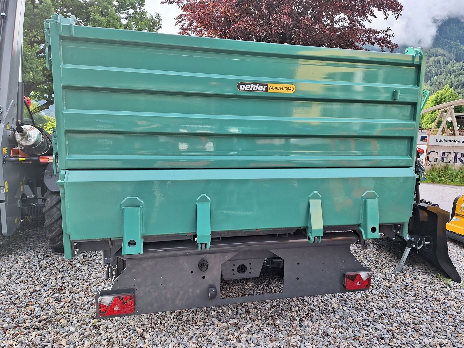 Anhänger des Typs Oehler Tandem 3-Seitenkipper OL TDK 160, Neumaschine in Burgkirchen (Bild 3)