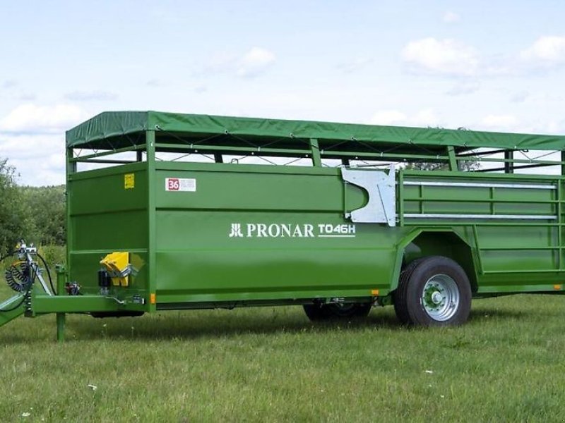 Anhänger des Typs PRONAR T046H, Viehtransportwagen, hydraulisch absenkbar, Preis inkl. MwSt., Gebrauchtmaschine in Lippetal (Bild 1)