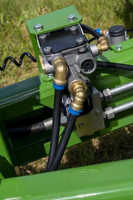 Anhänger des Typs PRONAR T046H, Viehtransportwagen, hydraulisch absenkbar, Preis inkl. MwSt., Gebrauchtmaschine in Lippetal (Bild 10)