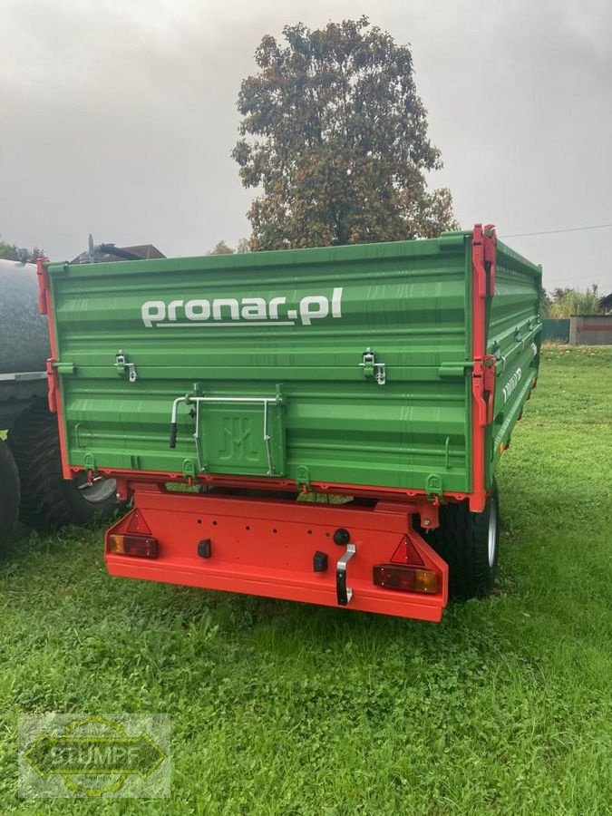 Anhänger des Typs PRONAR T671, Neumaschine in Grafenstein (Bild 3)