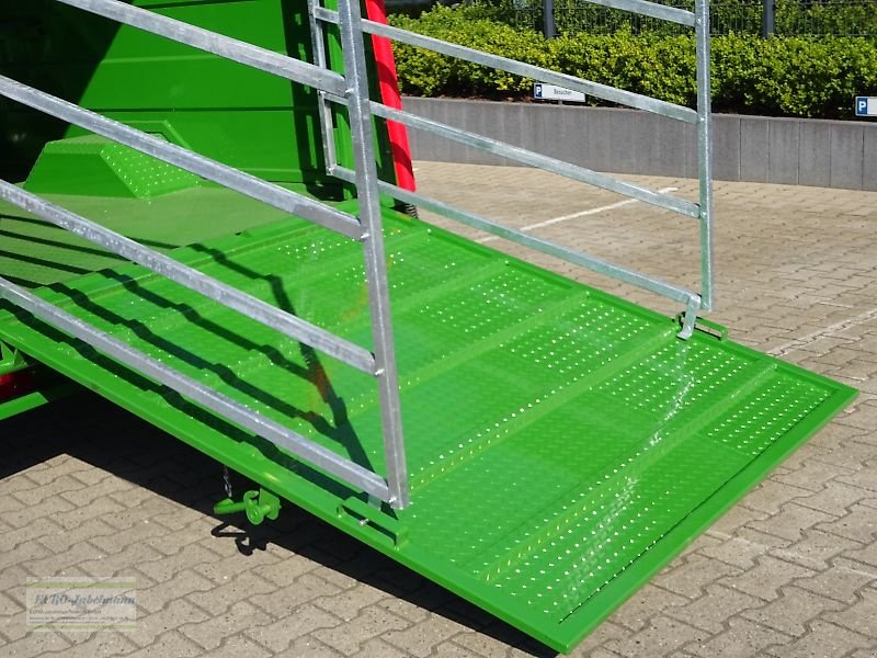 Anhänger des Typs PRONAR Viehtransportanhänger Kurier 46 mit Stahlbordwände, NEU, Neumaschine in Itterbeck (Bild 14)