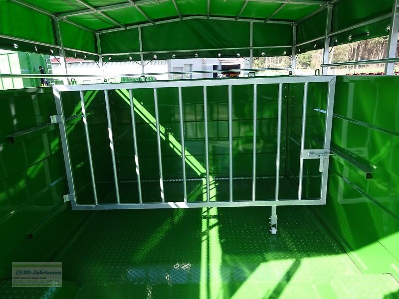 Anhänger des Typs PRONAR Viehtransportanhänger Kurier 46 mit Stahlbordwände, NEU, Neumaschine in Itterbeck (Bild 17)