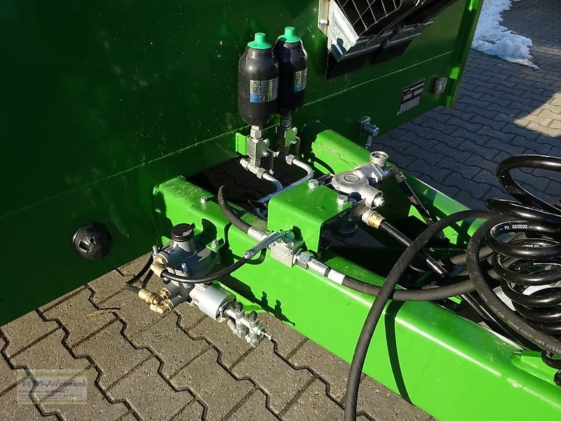 Anhänger des Typs PRONAR Viehtransportanhänger Kurier TO 46 H, 11 to, hydr. absenkbar, NEU, ab Lager, Neumaschine in Itterbeck (Bild 11)