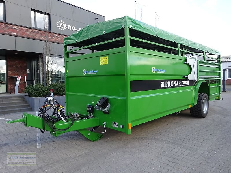 Anhänger of the type PRONAR Viehtransportanhänger Kurier TO 46 H, 11 to, hydr. absenkbar, NEU, ab Lager, Neumaschine in Itterbeck (Picture 1)