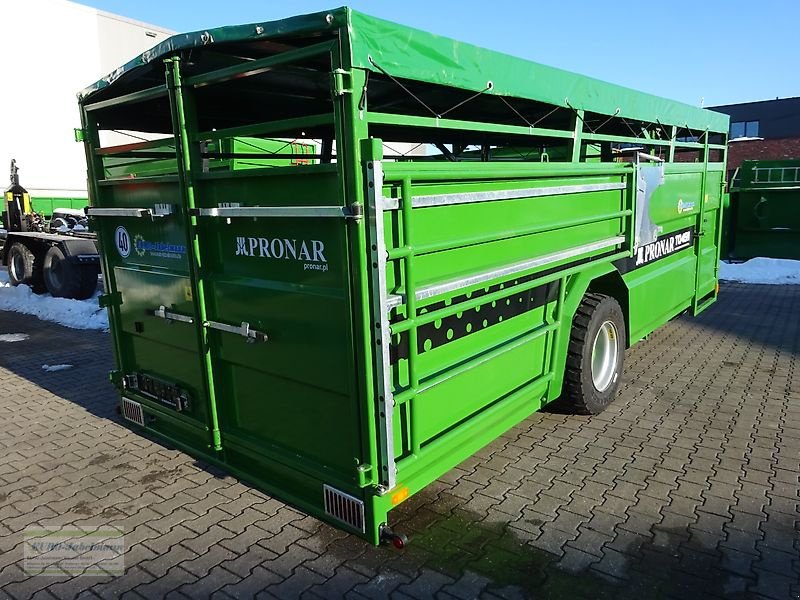 Anhänger des Typs PRONAR Viehtransportanhänger Kurier TO 46 H, 11 to, hydr. absenkbar, NEU, ab Lager, Neumaschine in Itterbeck (Bild 9)