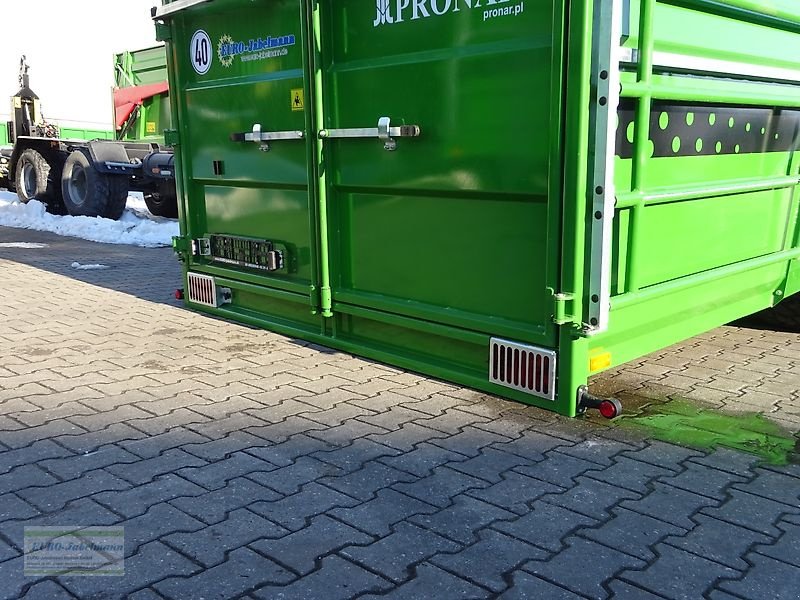 Anhänger des Typs PRONAR Viehtransportanhänger Kurier TO 46 H, 11 to, hydr. absenkbar, NEU, ab Lager, Neumaschine in Itterbeck (Bild 4)