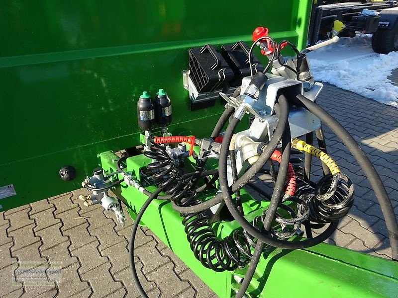 Anhänger des Typs PRONAR Viehtransportanhänger Kurier TO 46 H, 11 to, hydr. absenkbar, NEU, ab Lager, Neumaschine in Itterbeck (Bild 12)