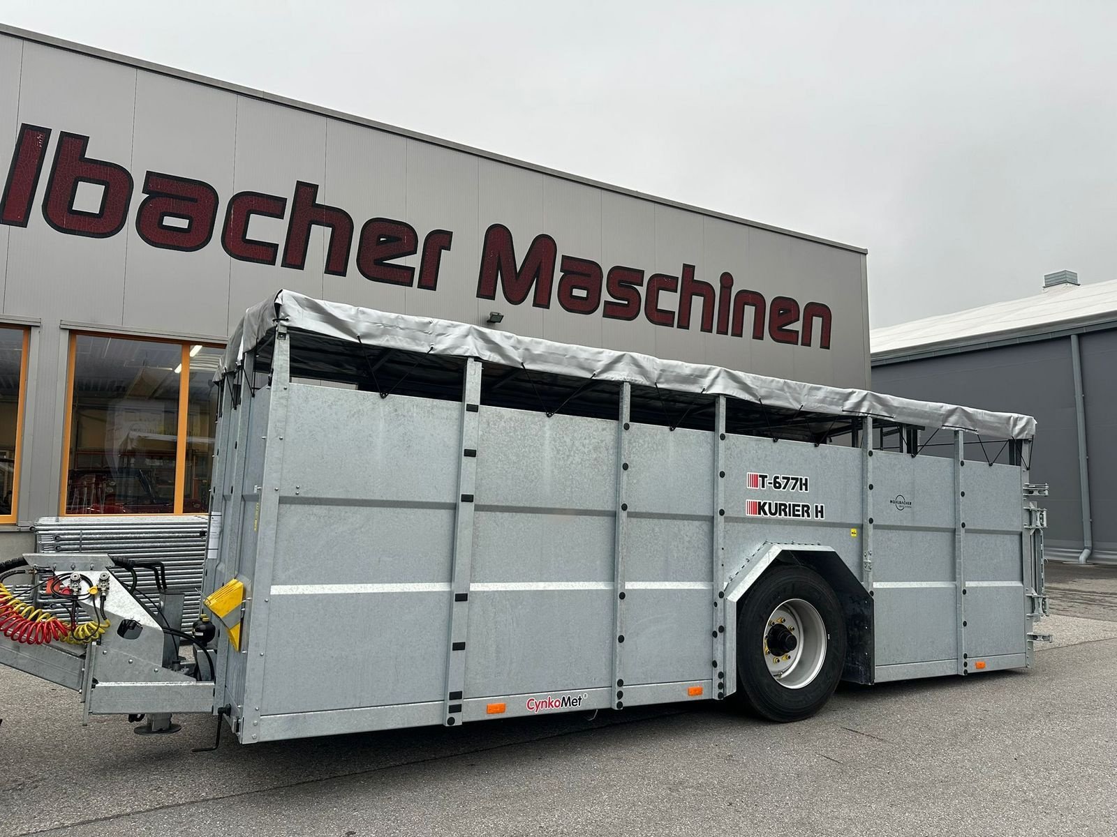 Anhänger типа Sonstige Cynkomet Viehanhänger Kurier T677H absenkbar, Neumaschine в Tamsweg (Фотография 11)